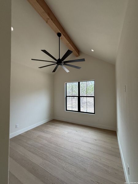 Spacious, unfurnished interior of a new home in , Boerne (Image 12).