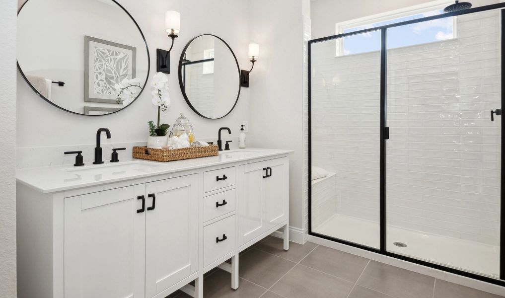 Primary bath with freestanding vanity