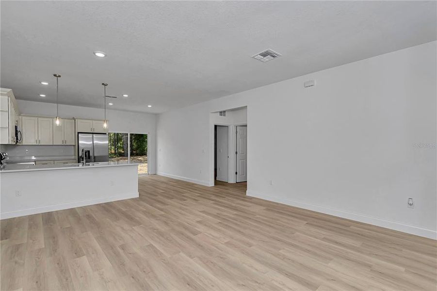 Spacious, unfurnished interior of a new home in , Citrus Springs (Image 15). Spacious, unfurnished interior of a new home in , Citrus Springs (Image 15).