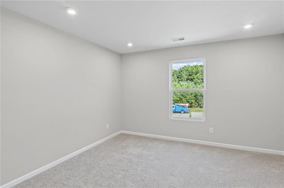 Spacious, unfurnished interior of a new home in Sage Woods, Dallas (Image 11). Spacious, unfurnished interior of a new home in Sage Woods, Dallas (Image 11).