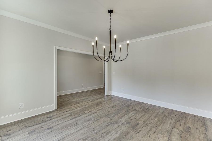 Spacious, unfurnished interior of a new home in , Bishop (Image 37).
