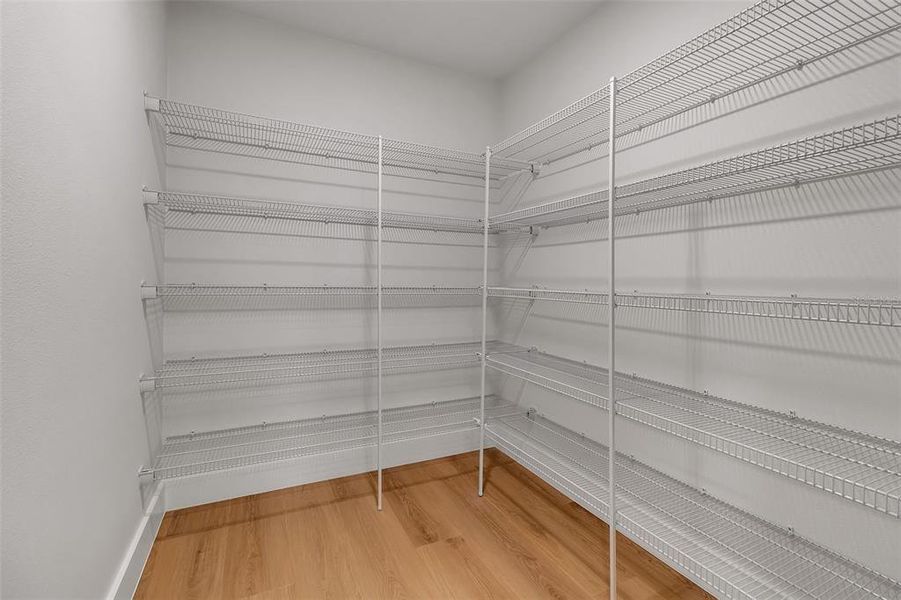 Spacious, unfurnished interior of a new home in , Venice (Image 83).