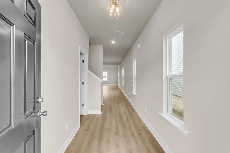 Similar Washington floorplan for inspiration - features and finishes vary Similar Washington floorplan for inspiration - features and finishes vary