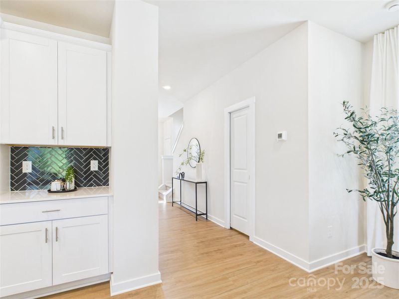 Furnished interior view inside a new home in , Kings Mountain (Image 9).