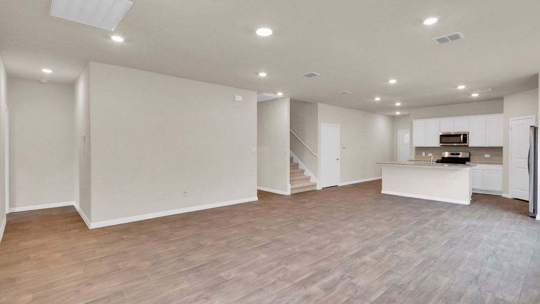 Spacious, unfurnished interior of a new home in Carillon, Manor (Image 11). Spacious, unfurnished interior of a new home in Carillon, Manor (Image 11).