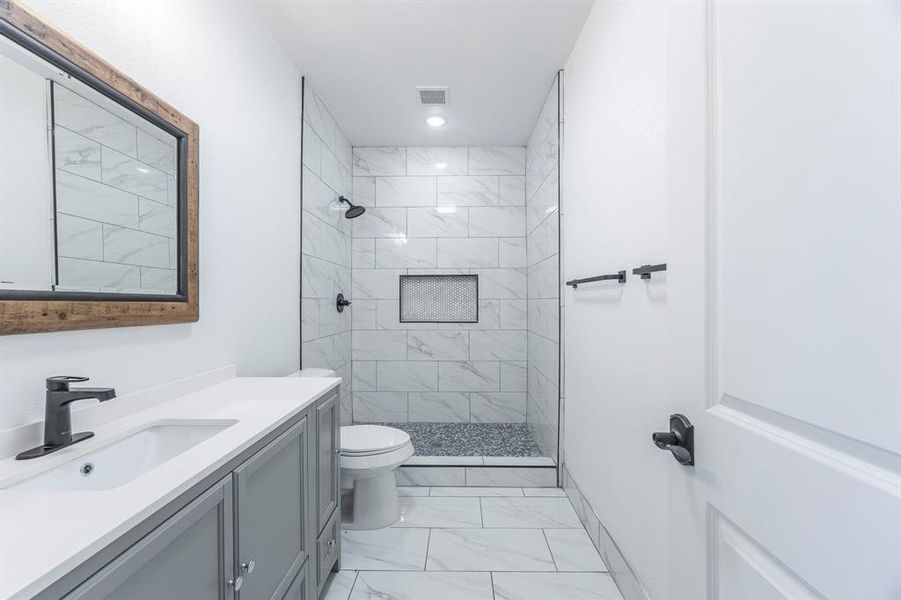 Furnished interior view inside a new home in , Bridgeport (Image 16).