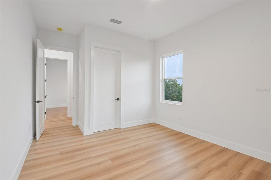 Spacious, unfurnished interior of a new home in , Tarpon Springs (Image 49). Spacious, unfurnished interior of a new home in , Tarpon Springs (Image 49).