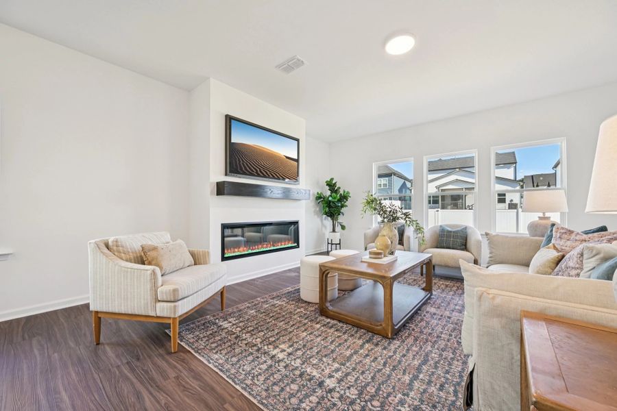 Representative images and renderings are for illustrative purposes. Actual structural options and design finishes of home may vary.