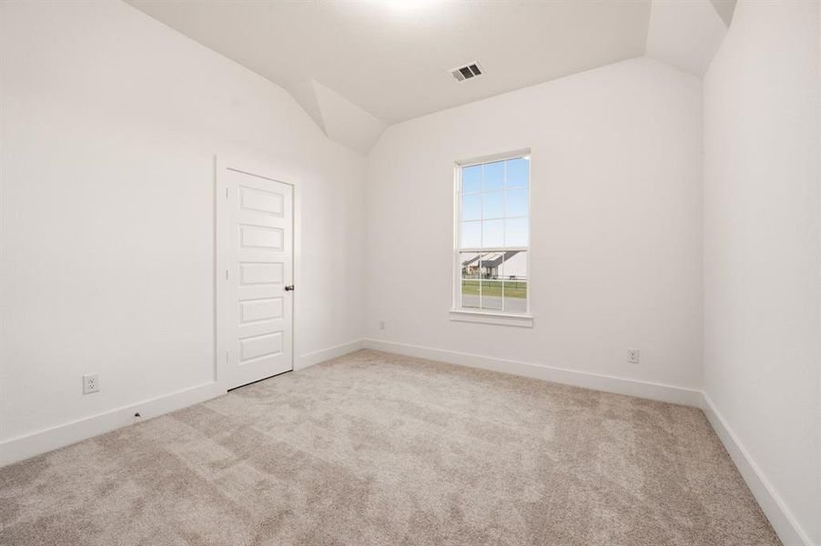 Spacious, unfurnished interior of a new home in Saddleback Estates, Boyd (Image 19). Spacious, unfurnished interior of a new home in Saddleback Estates, Boyd (Image 19).