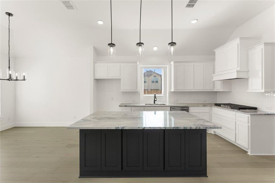 11. 329 Aeronca - Kitchen