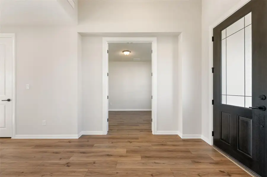 Representative images and renderings are for illustrative purposes. Actual structural options and design finishes of home may vary.