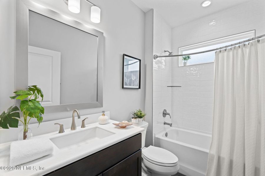 Furnished interior view inside a new home in , St. Augustine (Image 63).