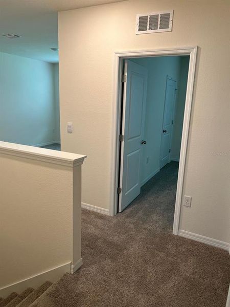 Spacious, unfurnished interior of a new home in Epperson, Wesley Chapel (Image 39).