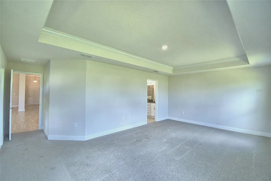 Spacious, unfurnished interior of a new home in Lake Juliana Estates, Auburndale (Image 27).