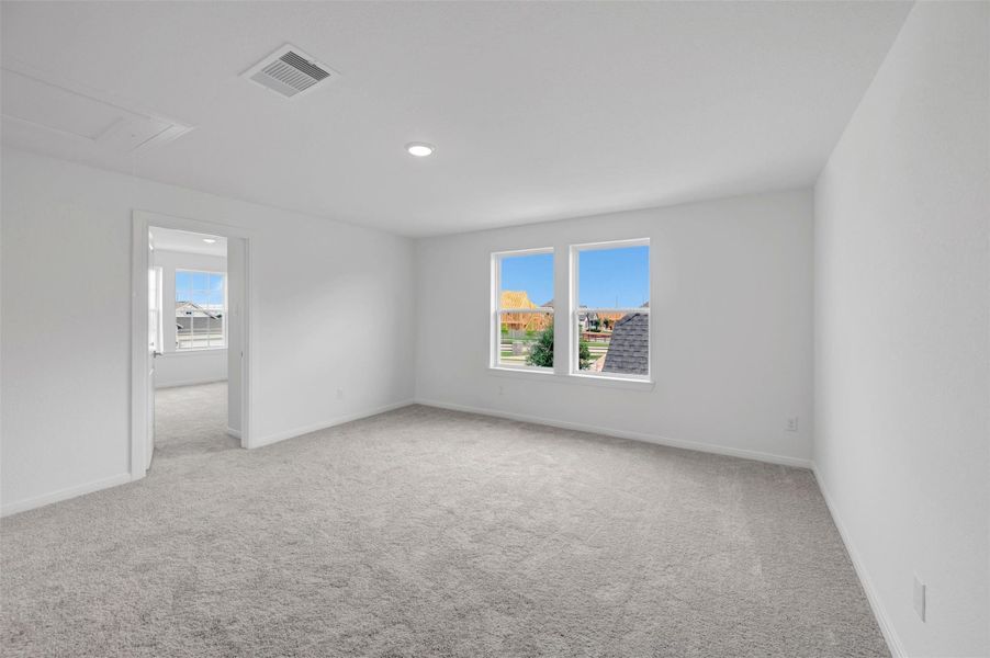 Spacious, unfurnished interior of a new home in Jordan Ranch - Terrace Collection, Fulshear (Image 16).