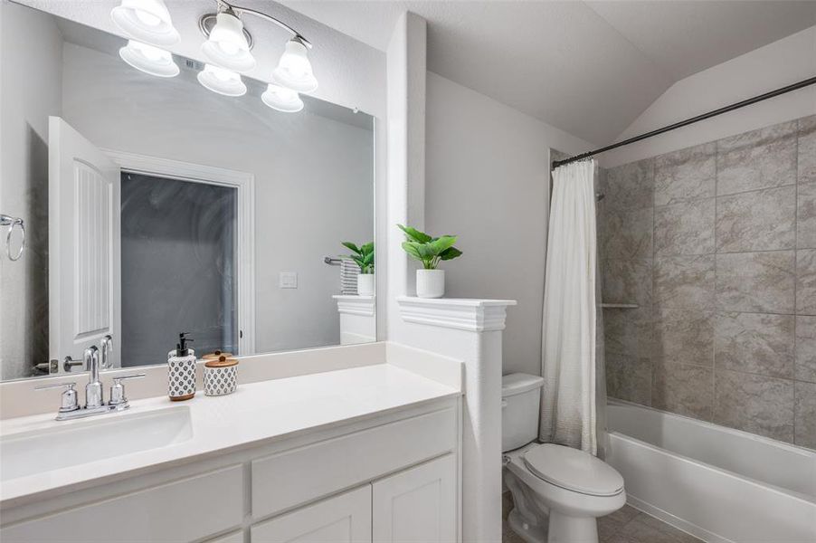 Furnished interior view inside a new home in , Mansfield (Image 5).