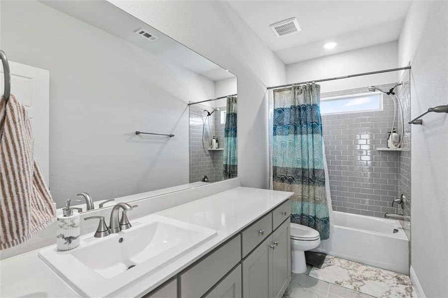 Furnished interior view inside a new home in Bayside, Rowlett (Image 33).