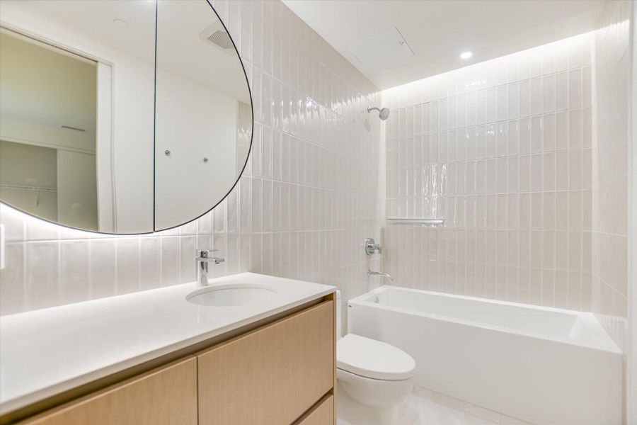 Furnished interior view inside a new home in The Modern Austin Residences, Austin (Image 14). Furnished interior view inside a new home in The Modern Austin Residences, Austin (Image 14).