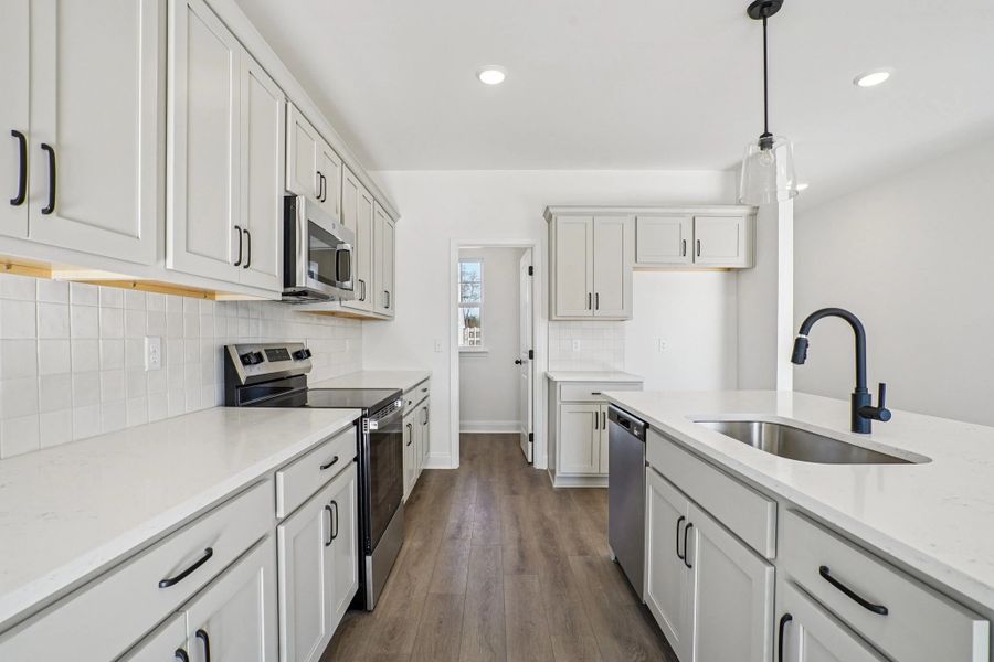 Furnished interior view inside a new home in Ascent at Arbor Ridge, La Vergne (Image 9). Furnished interior view inside a new home in Ascent at Arbor Ridge, La Vergne (Image 9).