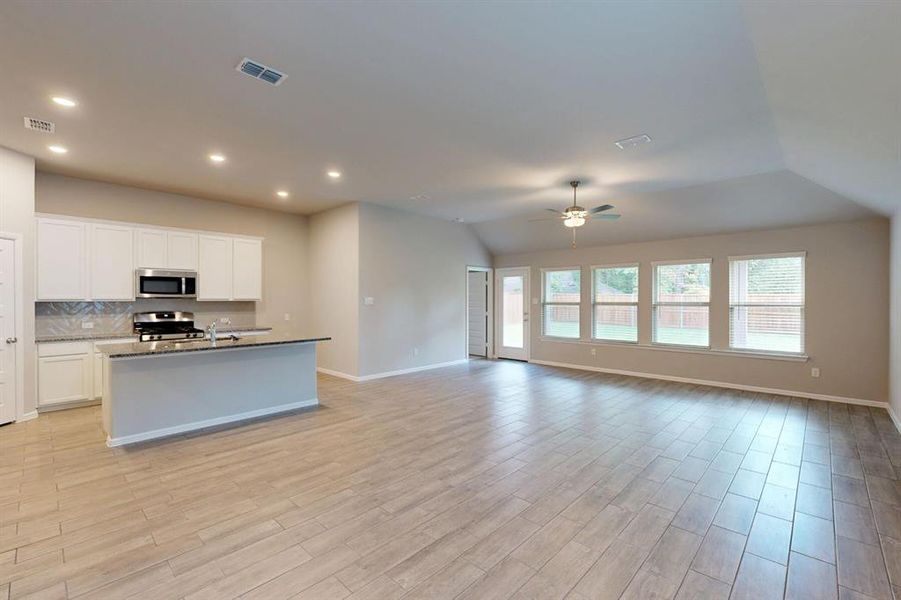 Spacious, unfurnished interior of a new home in Kings Way, Denton (Image 30). Spacious, unfurnished interior of a new home in Kings Way, Denton (Image 30).