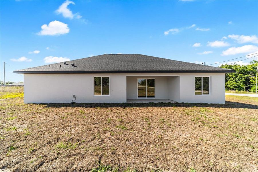 Exterior details and patio area of a home in , Ocala (Image 33).