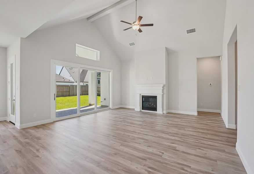 Plan 5019 Great Room - 5 of 18