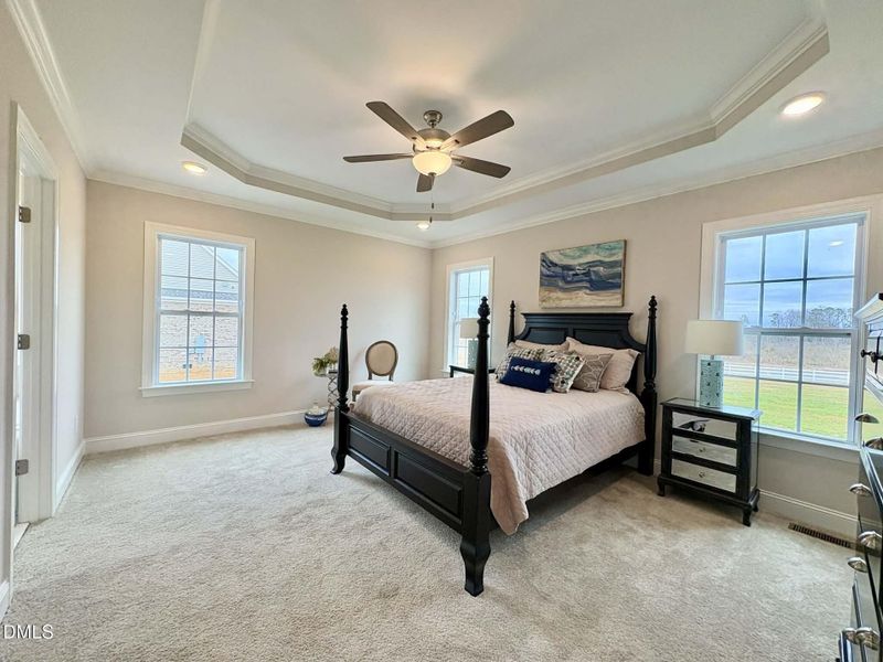 65f29881-88e2-465b-b309-590b8eeeb1ef