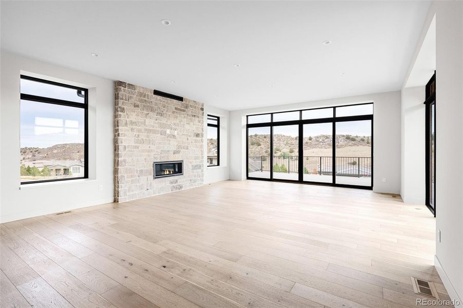 Spacious, unfurnished interior of a new home in , Littleton (Image 16).