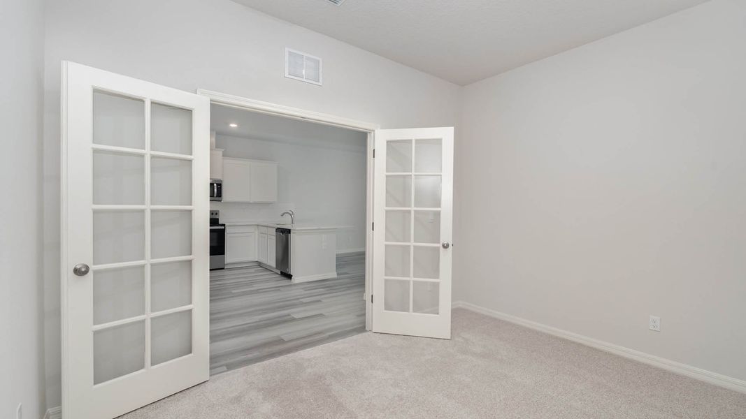 Spacious, unfurnished interior of a new home in Orchid Reserve, Sebastian (Image 20).