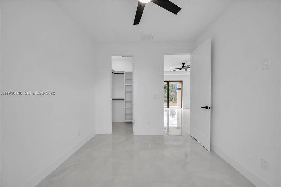 Spacious, unfurnished interior of a new home in , Lehigh Acres (Image 22).