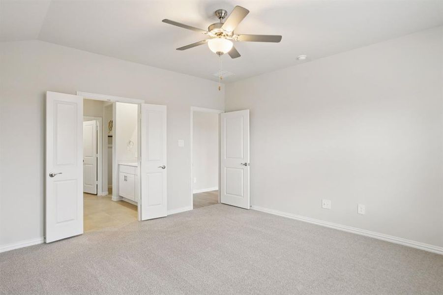 Spacious, unfurnished interior of a new home in Parks at Foster Crossing - Premier Series, Anna (Image 35). Spacious, unfurnished interior of a new home in Parks at Foster Crossing - Premier Series, Anna (Image 35).