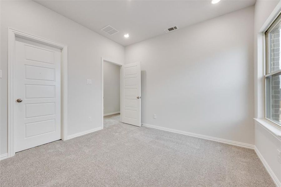 Spacious, unfurnished interior of a new home in Sutton Fields, Celina (Image 18).