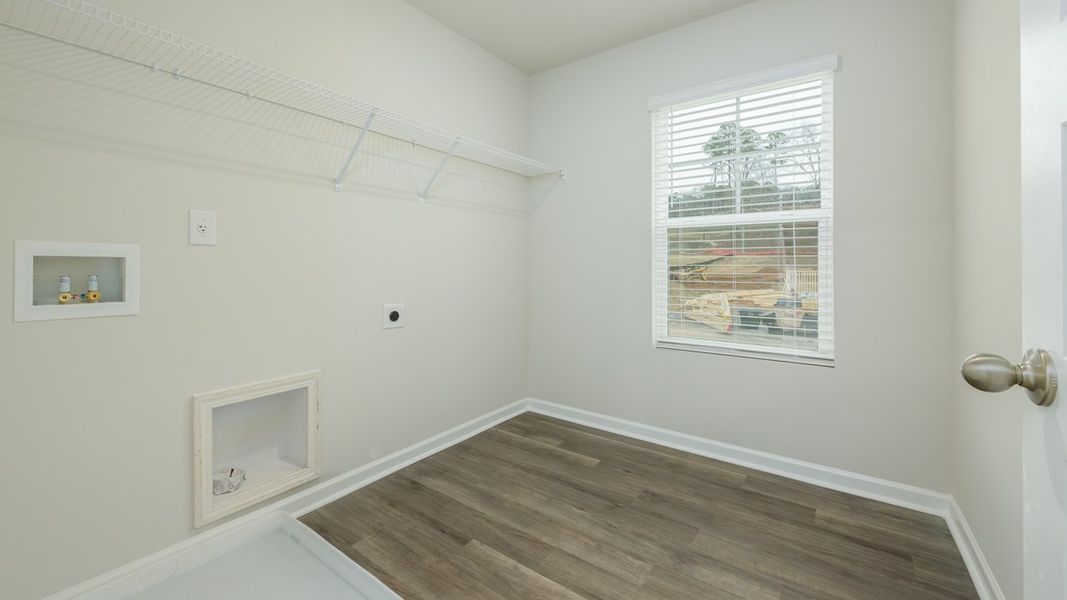 Spacious, unfurnished interior of a new home in Brooks Station, Dacula (Image 35).