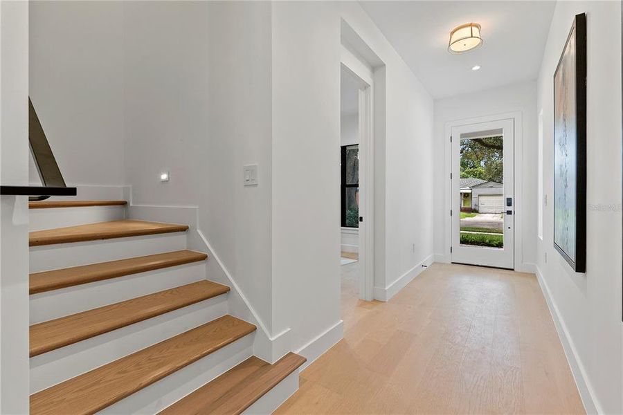 Spacious, unfurnished interior of a new home in , Orlando (Image 19).
