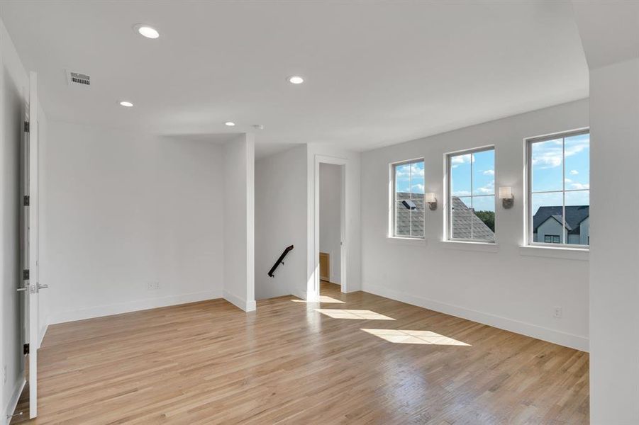 Spacious, unfurnished interior of a new home in , Midlothian (Image 19). Spacious, unfurnished interior of a new home in , Midlothian (Image 19).