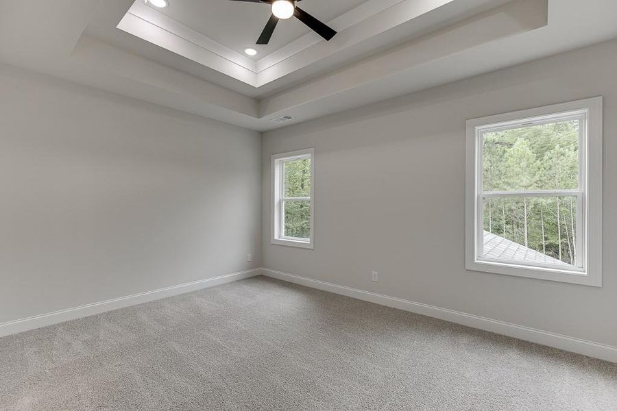 Spacious, unfurnished interior of a new home in , Bishop (Image 44).