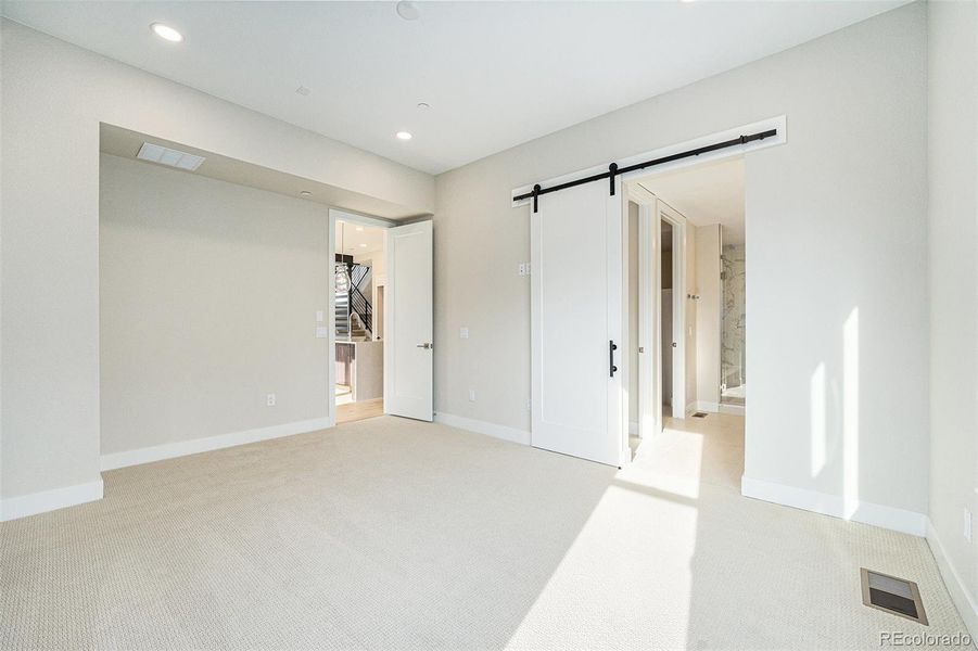 Spacious, unfurnished interior of a new home in Montmere at Autrey Shores, Superior (Image 20).