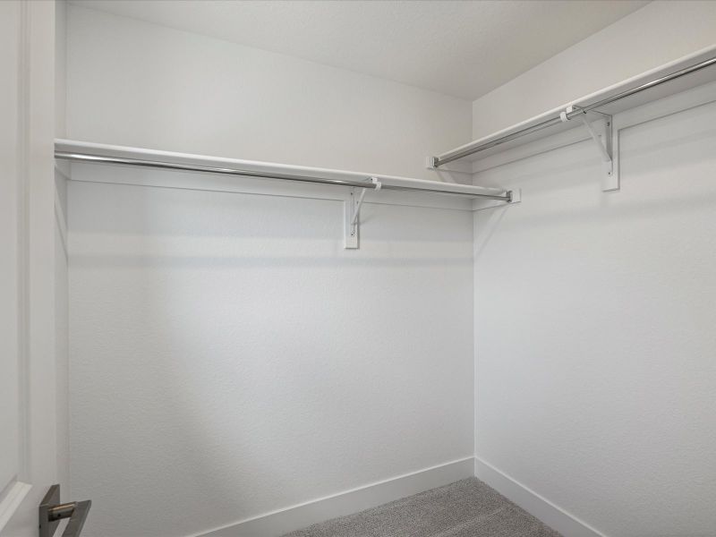 Spacious, unfurnished interior of a new home in Ascent at Inverness, Englewood (Image 19).