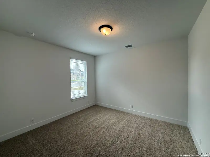 Spacious, unfurnished interior of a new home in Mesa Western, Cibolo (Image 25). Spacious, unfurnished interior of a new home in Mesa Western, Cibolo (Image 25).