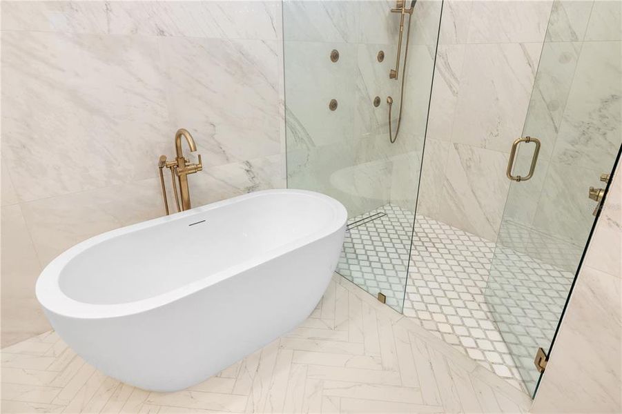 Image 71 of a home in .