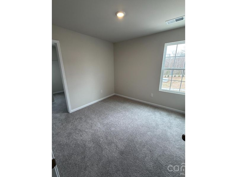 Spacious, unfurnished interior of a new home in Cleveland Hill, Shelby (Image 15).