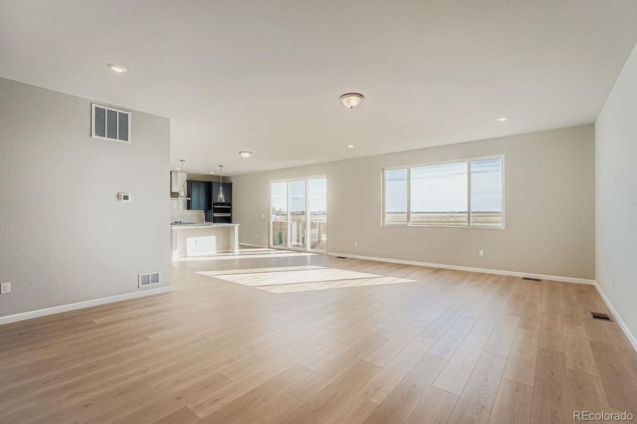 Spacious, unfurnished interior of a new home in Wolf Creek Run, Strasburg (Image 20).