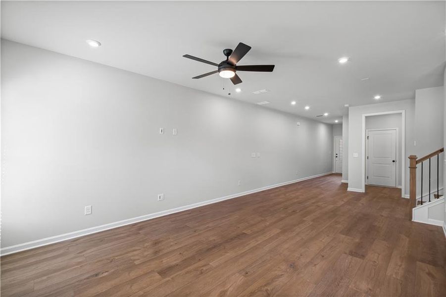 Spacious, unfurnished interior of a new home in Adler Springs, Powder Springs (Image 6).