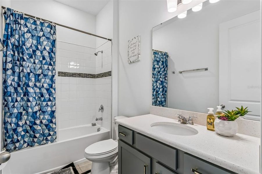 Furnished interior view inside a new home in , Orlando (Image 43).