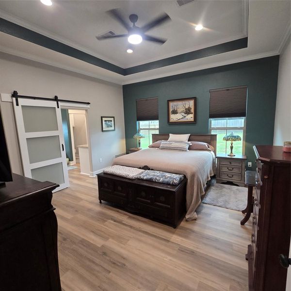 MASTER BEDROOM MASTER BEDROOM