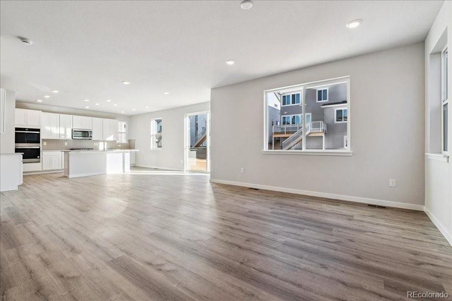 Spacious, unfurnished interior of a new home in Floret Collection at Alder Creek, Parker (Image 13). Spacious, unfurnished interior of a new home in Floret Collection at Alder Creek, Parker (Image 13).