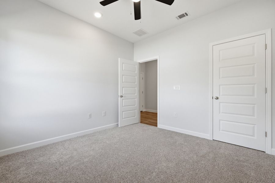 Spacious, unfurnished interior of a new home in , Crestview (Image 34).