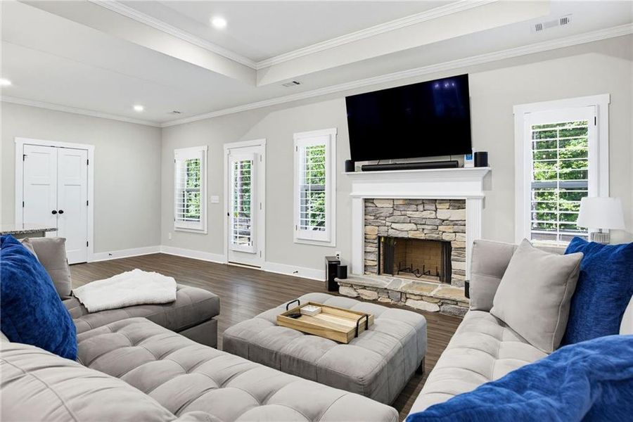Furnished interior view inside a new home in , Dallas (Image 6).