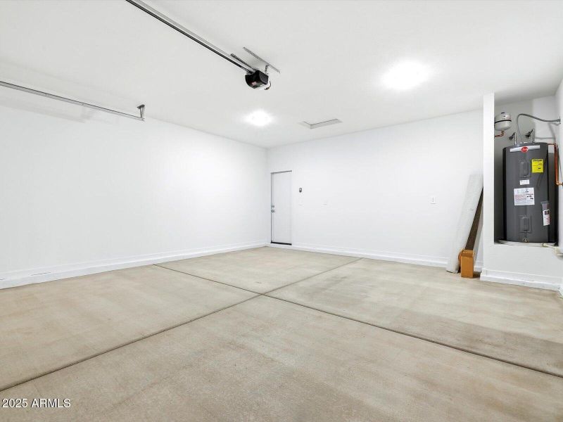 24602 W CHAMBERS Street