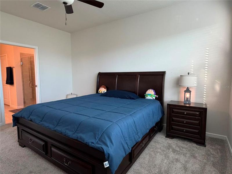 Furnished interior view inside a new home in , Kissimmee (Image 17).